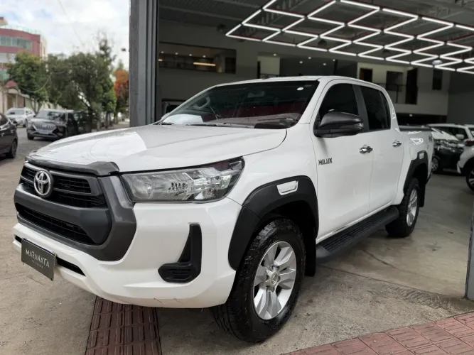 Toyota Hilux Chassi D4-d 4X4 3.0 TDI Dies. Mec. 2022