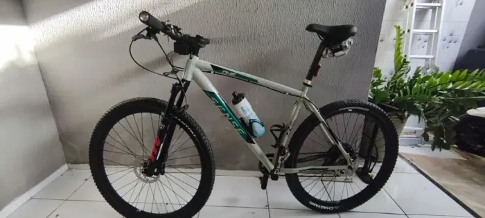 Bicicleta Sense One XL | 11v | Shimano MT200 | Tubeless + Acessórios