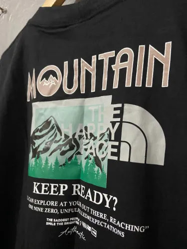 Camiseta The North Face "Mountain"