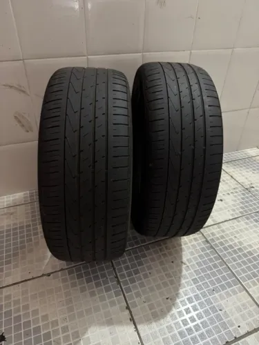 Par de Pneus Hankook 235/50 r19