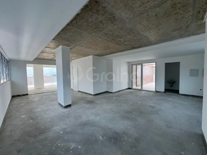 Sala Comercial de 185m² no Centro