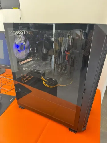 PC com 16 gb de Ram