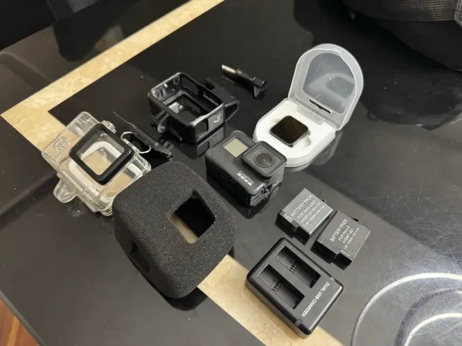 GoPro Hero 7 Black + ACESSÓRIOS