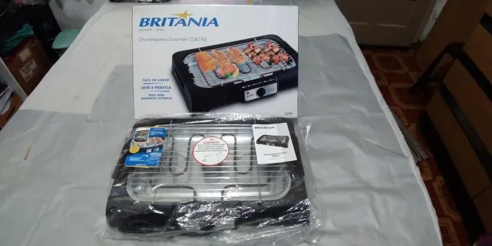 Churrasqueira Elétrica Britânia Grande (Nova na Caixa)