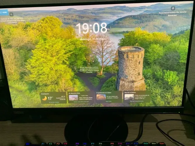 Monitor Lenovo ThinkVision 21.5" Full HD S22e-19 - Pouquíssimo Uso (Impecável)