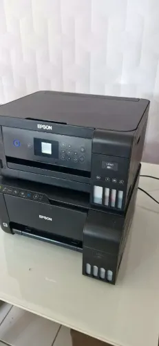 Duas impressoras Epson L4160 e L3150