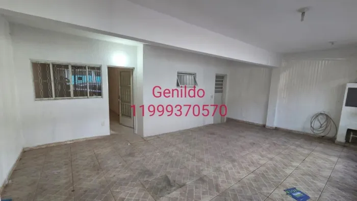 Casa térrea com 5 quartos sendo 2 nos fundos, 1 suite 3 vagas Conjunto Residencial Butantã