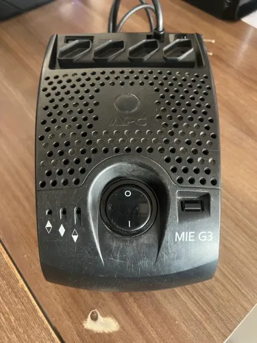 Estabilizador APC MIE G3 500VA