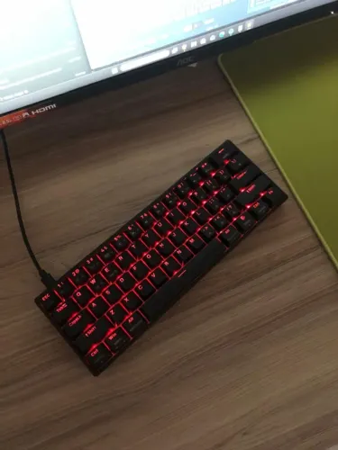 Teclado Optico Skyloong SK61 - Usado - Funcionando perfeitamente - Switch Gateron RED