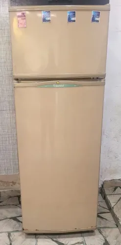Vende-se geladeira