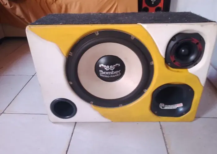 Vendo som automotivo ou troco por algo do meu interesse, só todo bom