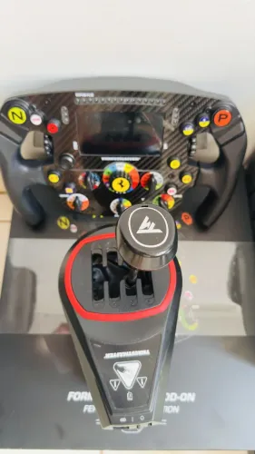 Kit Sim Racing Thrustmaster TX + Ferrari SF1000 + T-LCM + TH8S