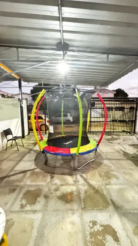 Vendo pula pula 1,83 metros estado de novo