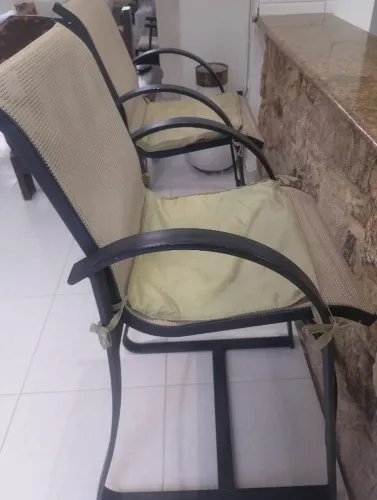 2 cadeiras para balcao material importado otima qualidade