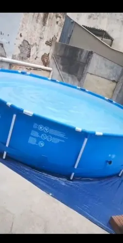 Piscina 7 mil litros 