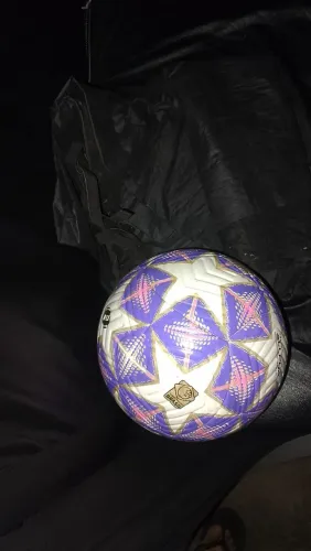 Bolo oficial de campo