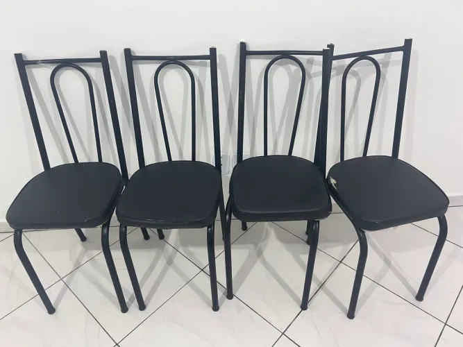 Cadeiras estofadas