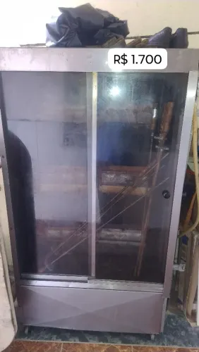 VENDE-SE FRANGUEIRAS, FREEZER E MESA DE CORTES