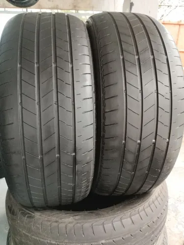 Pneu 215/50/17 Bridgestone Turanza - Mais que meia vida, ótimo estado