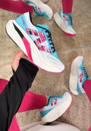 Tênis New Balance FuelCell Rebel V5 Feminino Importado - Disponível 34 AO 39