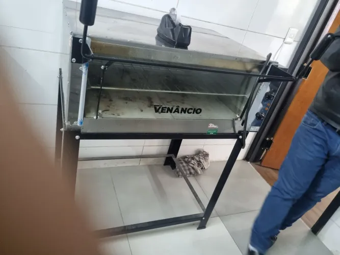 Forno Venâncio! Novíssimo, usado somente 2 vezes