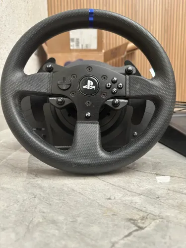 Volante T300 Thrustmaster