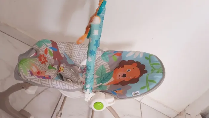 Vende se cadeirinha de bebê balanço