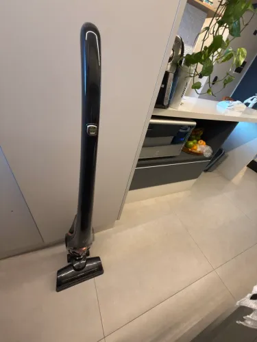 Aspirador vertical Oster 