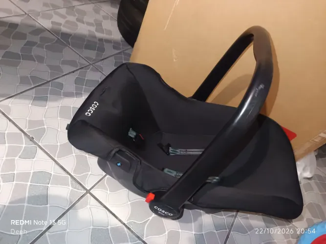 Bebê conforto Semi novo 