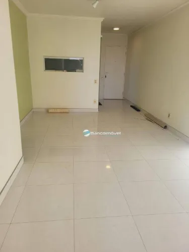 Apartamento com 3 dormitórios para alugar, 72 m² por R$ 3.808,00/mês - Nova Campinas - Cam