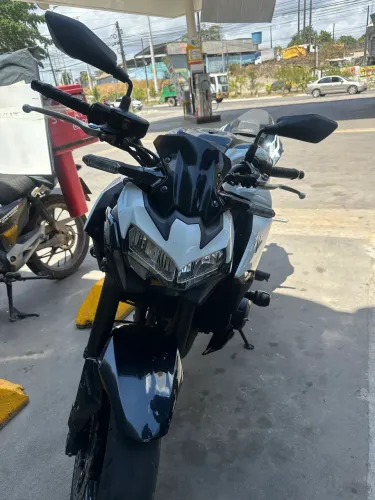 Kawasaki Z900 2022 - ÚNICA NO ESTADO - Estado de Zero
