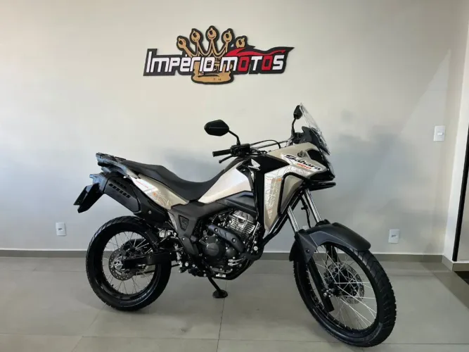 SAHARA 300 ADVENTURE (500 Km)