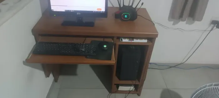 Mesa de escritório de madeira Rústica