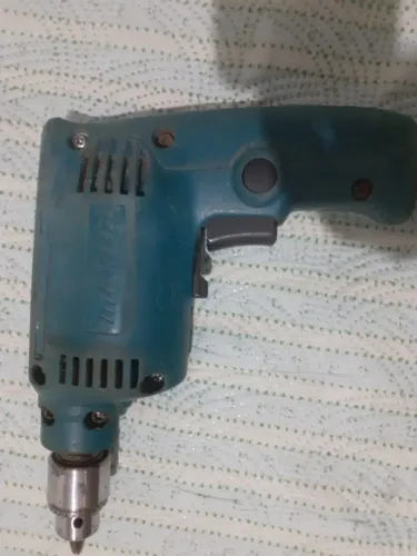 Mini Furadeira E Parafusadeira Makita 