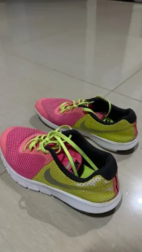 Nike Flex Experience 5