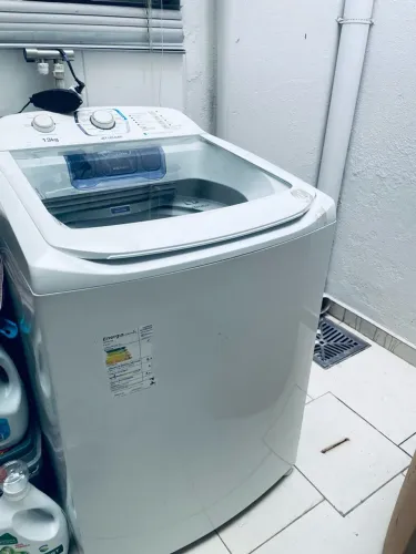 Máquina de lavar roupas - Eletrolux 13kg
