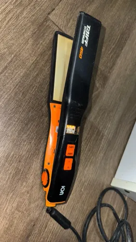 Prancha Alisadora Titanium 450 Taiff (usada)