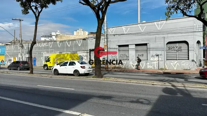 GALPÃO NA AV PEDRO II REGIÃO DO CARLOS PRATES