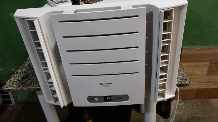 Ar condicionado springer Midea 10 mil BTUs valor 1300 reais