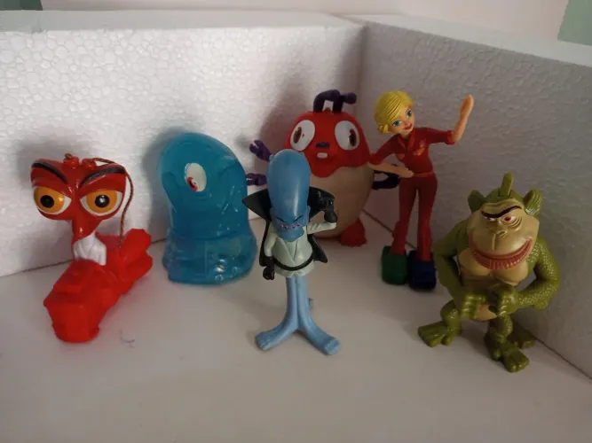 Coleção Monstro VS Aliens Mc Donald's