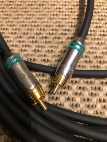 Cabos Golden para Áudio e Vídeo