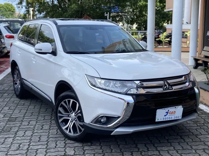 Mitsubishi Outlander Comfort 2.0 16V Aut. 2016