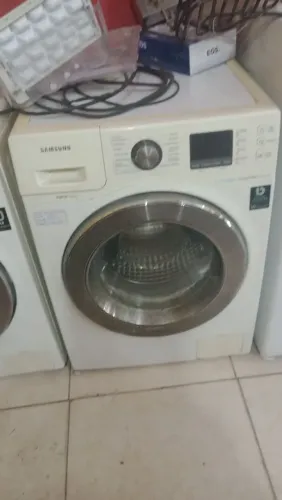 MÁQUINA LAVA E SECA 