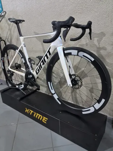 Bicicleta GIANT tamanho 54