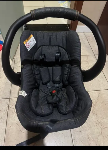 Bebê conforto Galzerano Vita Verde, acompanha Base.