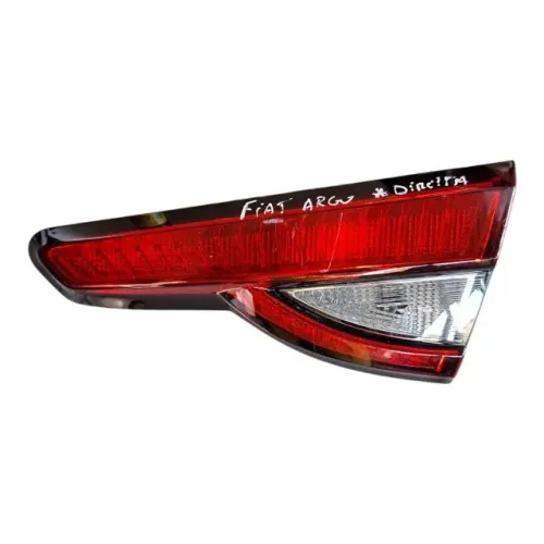 LANTERNA DIREITA FIAT ARGO