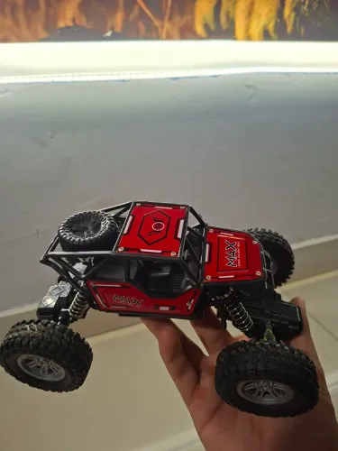 Carrinho Off-Road de Controle Remoto