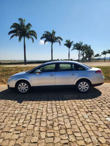 Citroen C4 Pallas GLX 2.0/ 2.0 Flex Aut. 2013