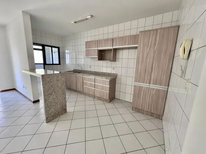 Apartamento 2 quartos com suíte em Campinas, sol da manhã, perto de tudo e da Beira Mar