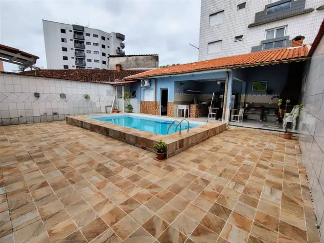 Oportunidade na Praia Grande. Se você busca investir com retorno garantido, esta é a sua c